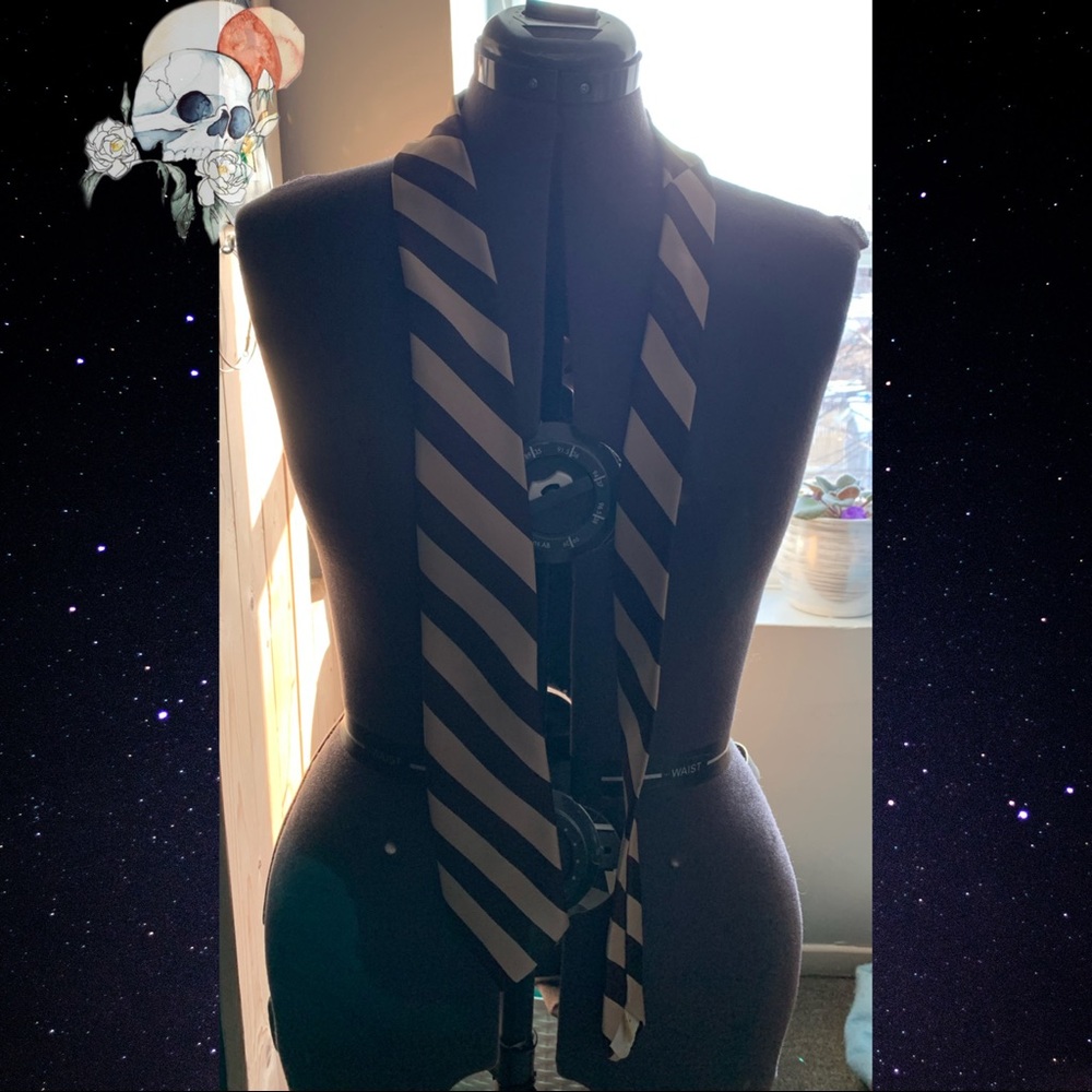 Vintage Brown and Cream Tie